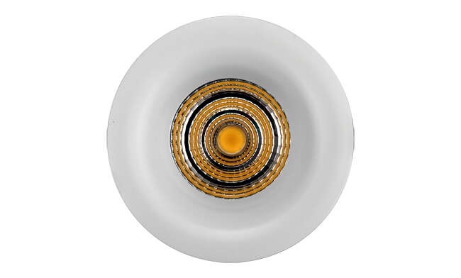 華輝照明專業(yè)生產(chǎn)LED筒燈，COB筒燈，全國(guó)行業(yè)領(lǐng)先，服務(wù)過(guò)全國(guó)各類(lèi)工程達(dá)2000家。