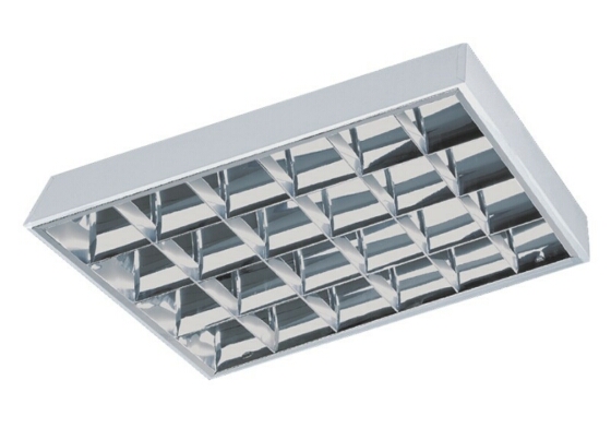 2. 華輝照明占地10多萬平方米,十幾條生產線,年生產上千萬套LED格柵燈盤廠家,產品有T8格柵燈盤,T5格柵燈盤,明裝格柵燈盤,暗裝格柵燈盤。 2. 華輝照明占地10多萬平方米,十幾條生產線,年生產上千萬套LED格柵燈盤廠家,產品有T8格柵燈盤,T5格柵燈盤,明裝格柵燈盤,暗裝格柵燈盤。