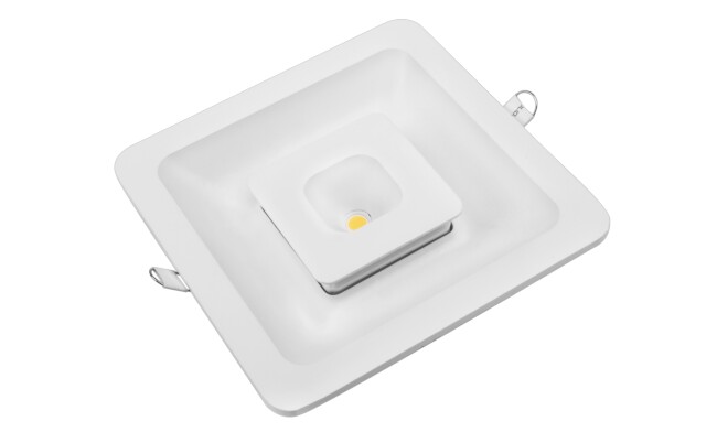 華輝照明專業生產LED筒燈,COB筒燈,全國行業領先,服務過全國各類工程達2000家。 華輝照明專業生產LED筒燈,COB筒燈,全國行業領先,服務過全國各類工程達2000家。