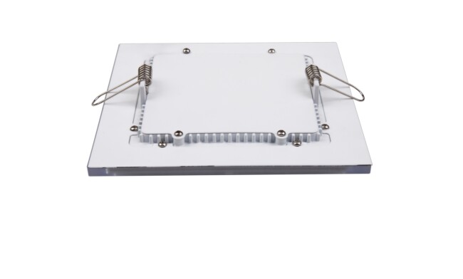 華輝照明成立于1987年,是一家專業生產面板燈,led面板燈,面板燈廠家,直發光面板燈,側發光面板燈的大型企業。 華輝照明成立于1987年,是一家專業生產面板燈,led面板燈,面板燈廠家,直發光面板燈,側發光面板燈的大型企業。