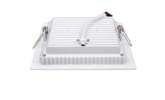 華輝照明成立于1987年,是一家專業生產面板燈,led面板燈,面板燈廠家,直發光面板燈,側發光面板燈的大型企業。 華輝照明成立于1987年,是一家專業生產面板燈,led面板燈,面板燈廠家,直發光面板燈,側發光面板燈的大型企業。