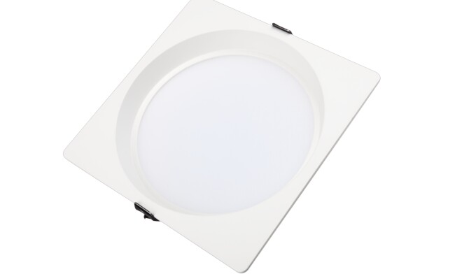 華輝照明專業生產LED筒燈,COB筒燈,全國行業領先,服務過全國各類工程達2000家。 華輝照明專業生產LED筒燈,COB筒燈,全國行業領先,服務過全國各類工程達2000家。