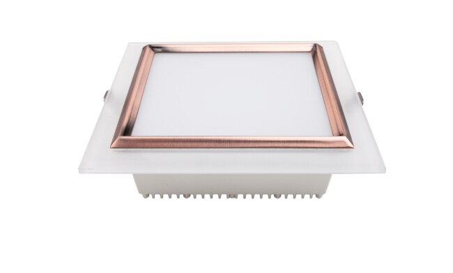 華輝照明LED筒燈驅(qū)動為恒流隔離外置驅(qū)動,便于安裝維護,與光源板實現(xiàn)完美匹配。 華輝照明LED筒燈驅(qū)動為恒流隔離外置驅(qū)動,便于安裝維護,與光源板實現(xiàn)完美匹配。